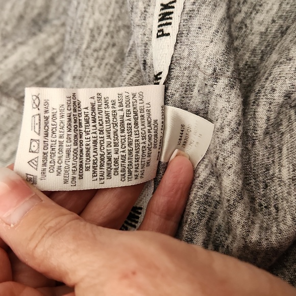 PINK VC Gray Hoodie - Size Medium - Picture 13 of 13